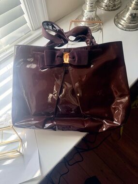 Ferragamo Selene Patent Tote Deep Aubergine Brown AUTHENTIC VINTAGE